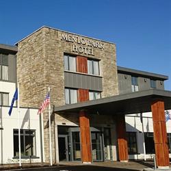 Menlo Park Hotel, Galway opening hours