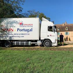 Edwards European Moving, Park opening hours