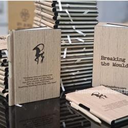 Custom Wood Designs, opening hours